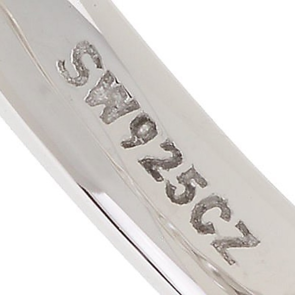 QVC Epiphany Platinum Clad Diamonique 100-Facet Semi-Bezel Ring. 0028 - Picture 4 of 4